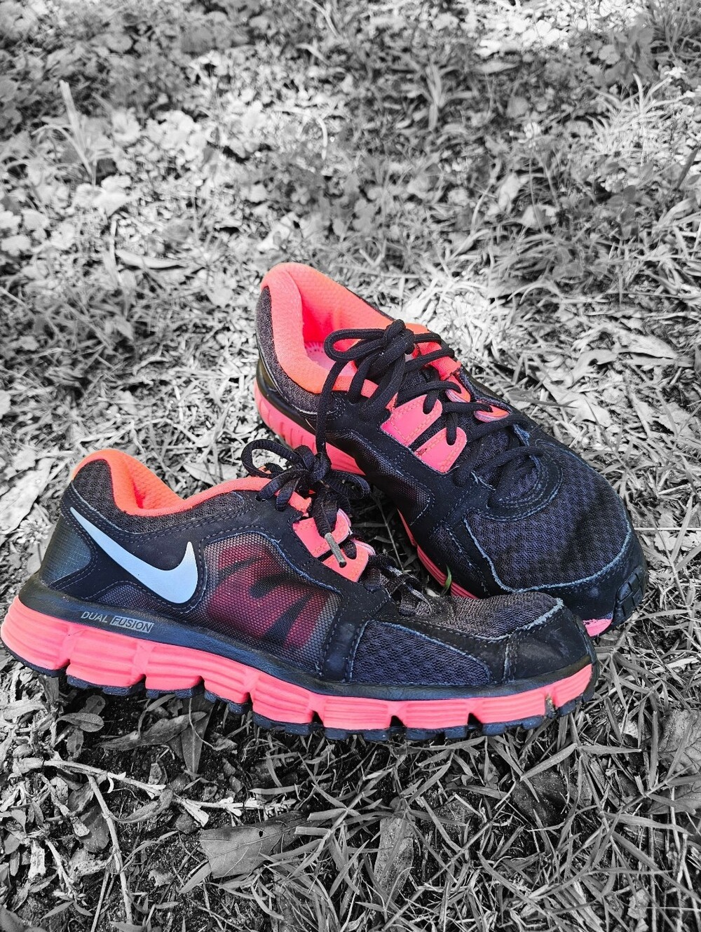 Nike Women’s Black & Coral Dual Fusion Athletic Sneakers